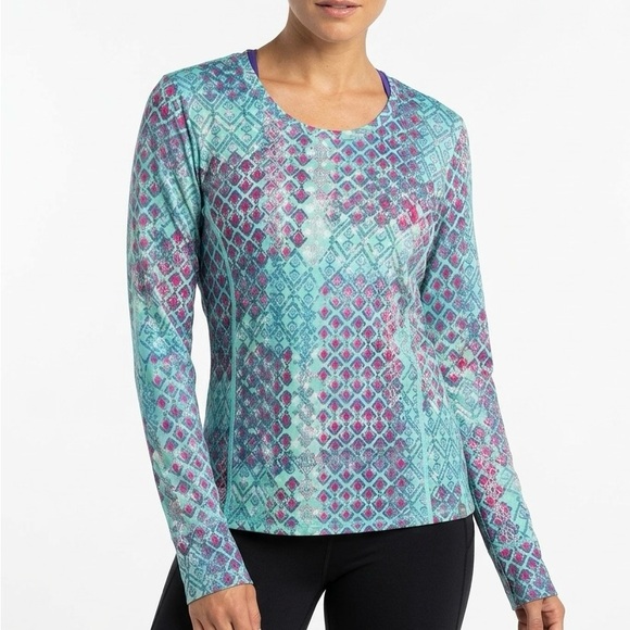 Title nine Tops - Title Nine Grace Long Sleeve Performance Top - Geo Diamond Print - Size L